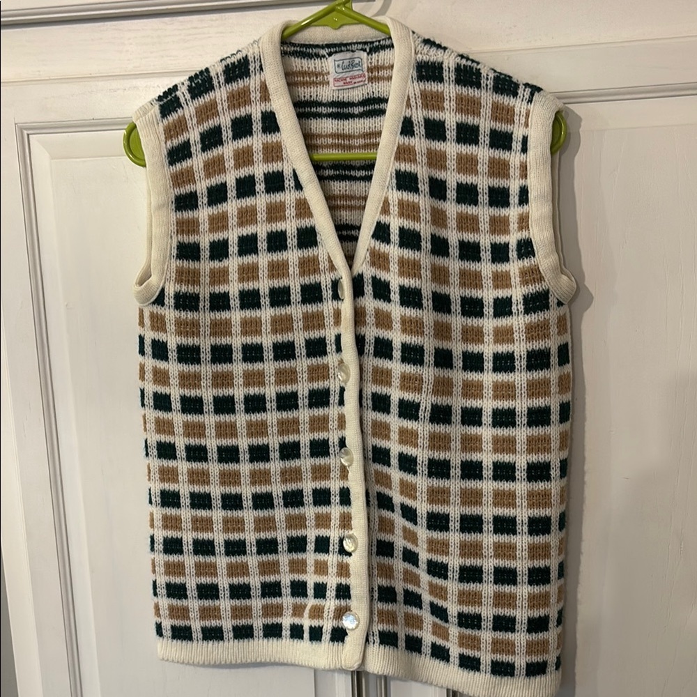 Vintage Checkered Knit Vest - Tan and green checked . Sz medium